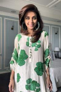 Nriti Shah In Our Aife Green Kurta Set