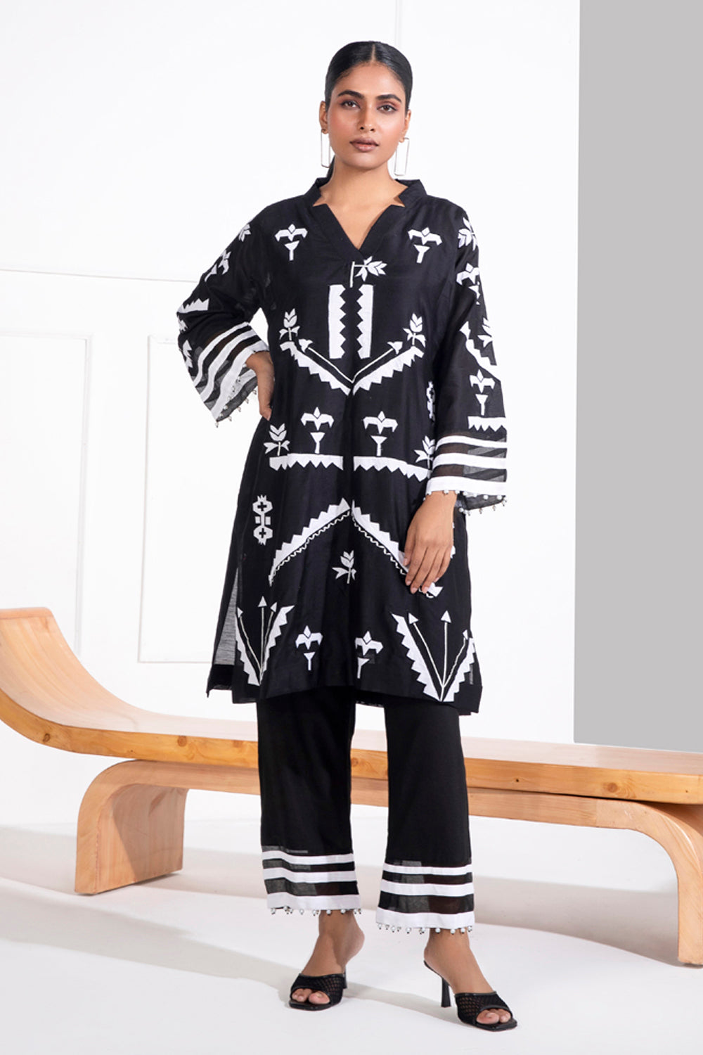 Nagma Phiran Kurta Set