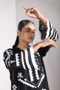 Nagma Phiran Kurta Set