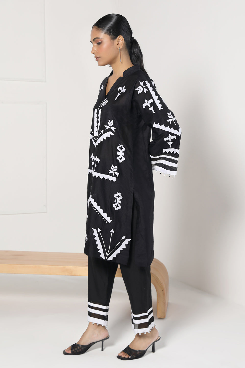Nagma Phiran Kurta Set