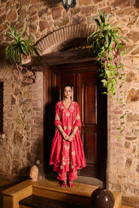Zarya Poppy Red Kurta Set