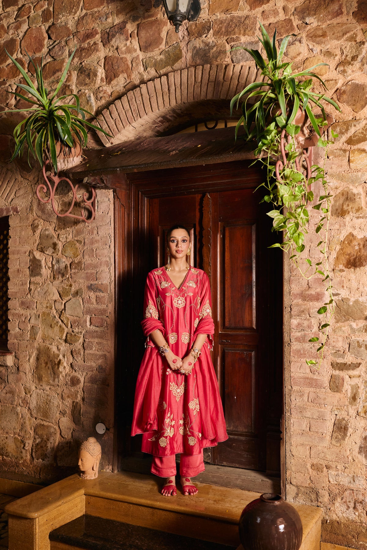 Zarya Poppy Red Kurta Set