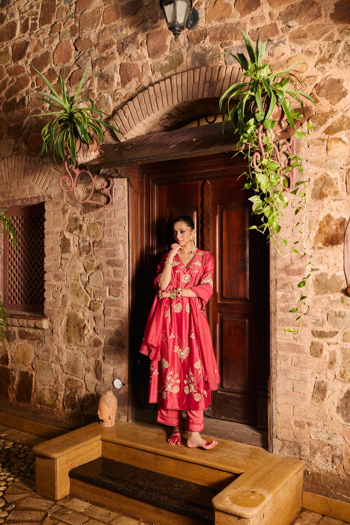 Zarya Poppy Red Kurta Set