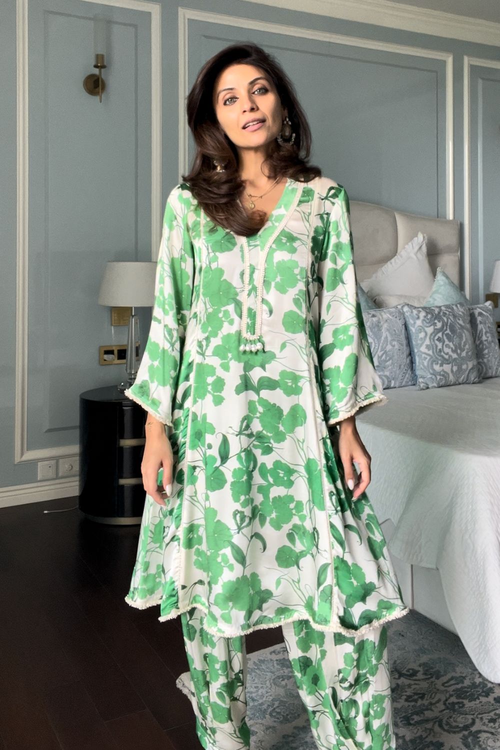 Nriti Shah In Our Valan Green Kurta Set