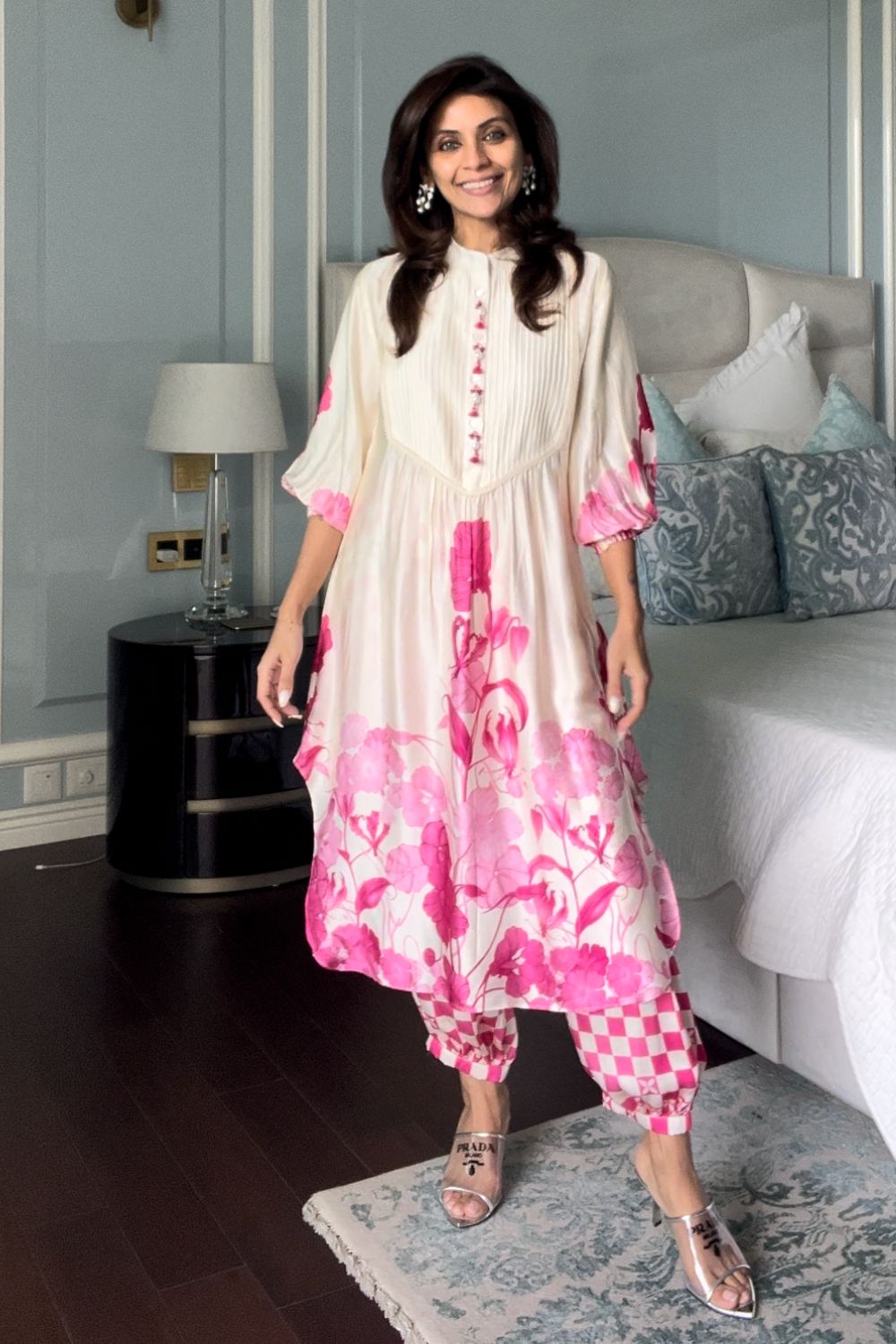 Nriti Shah In Our Saren Pink Kurta Set