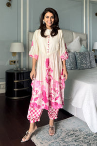 Nriti Shah In Our Saren Pink Kurta Set