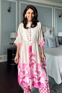 Nriti Shah In Our Saren Pink Kurta Set