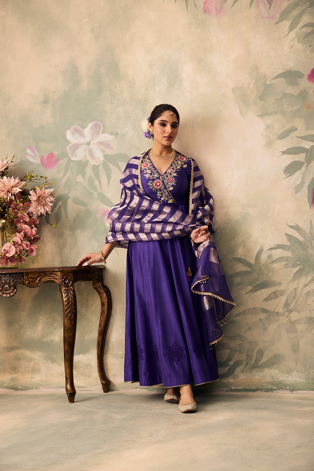 Aabru Anarkali Set