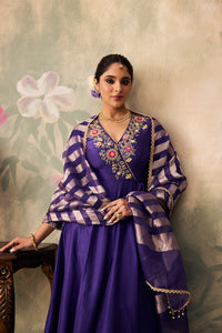Aabru Anarkali Set