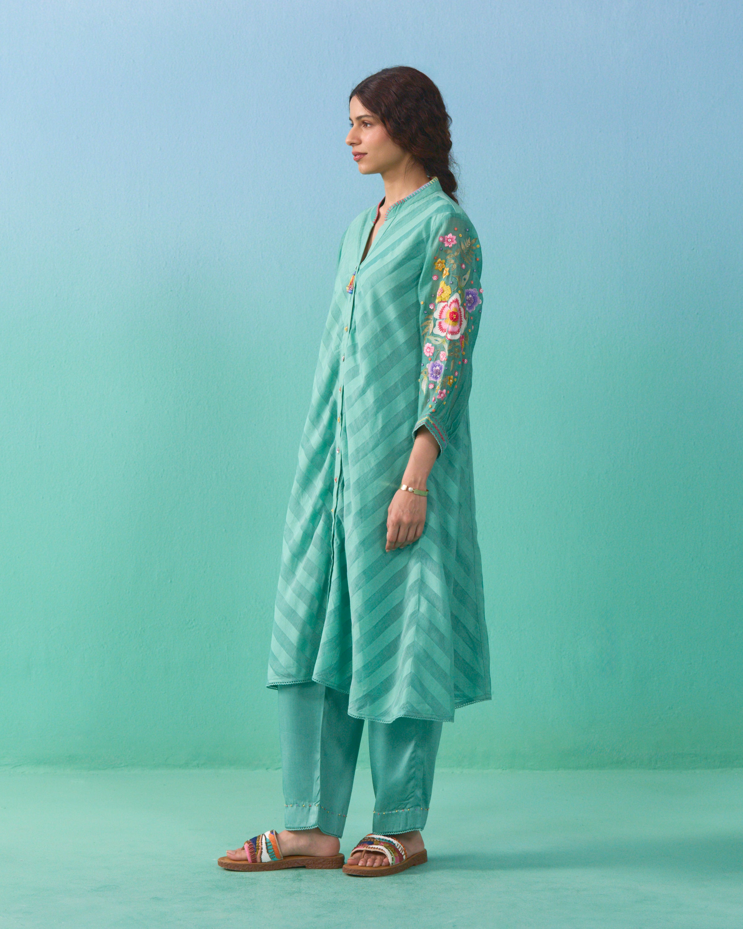 Aasma Button Down Kurta Set