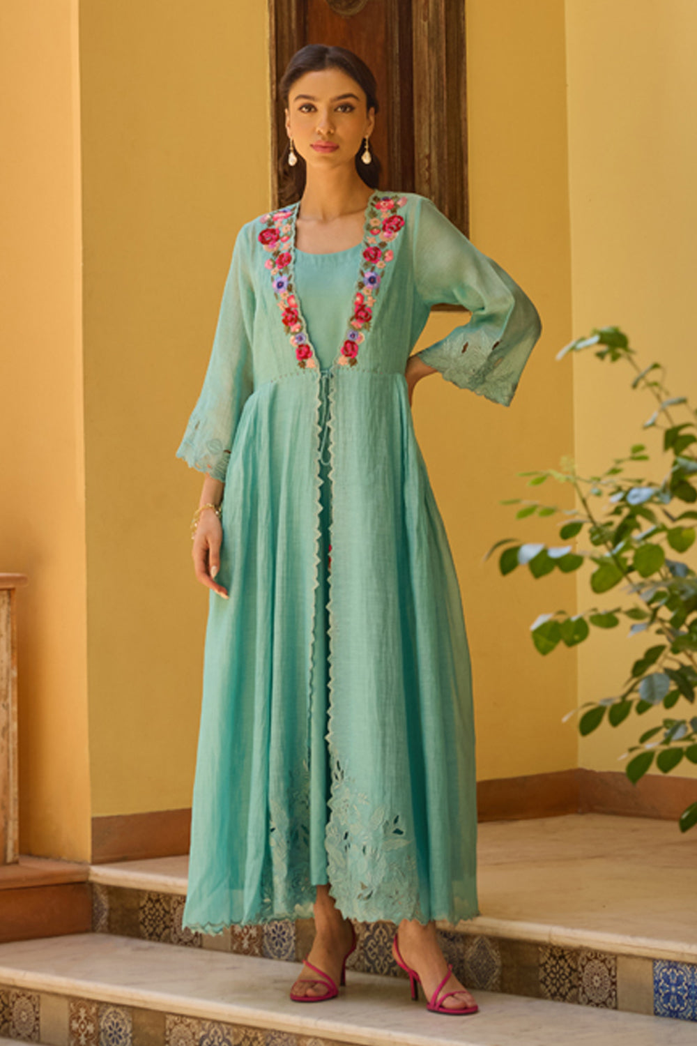 Gul Turquoise Cape Set