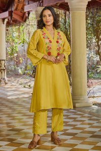 Arya Mustard Kurta Set (With Dupatta)
