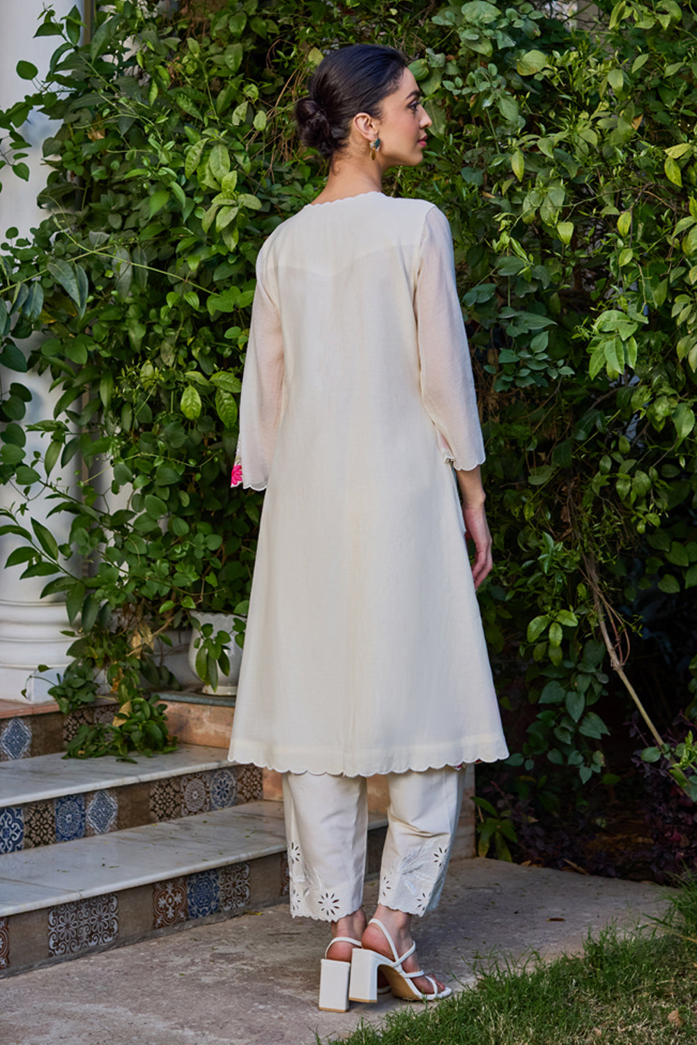 Aanya Straight Ivory Kurta Set