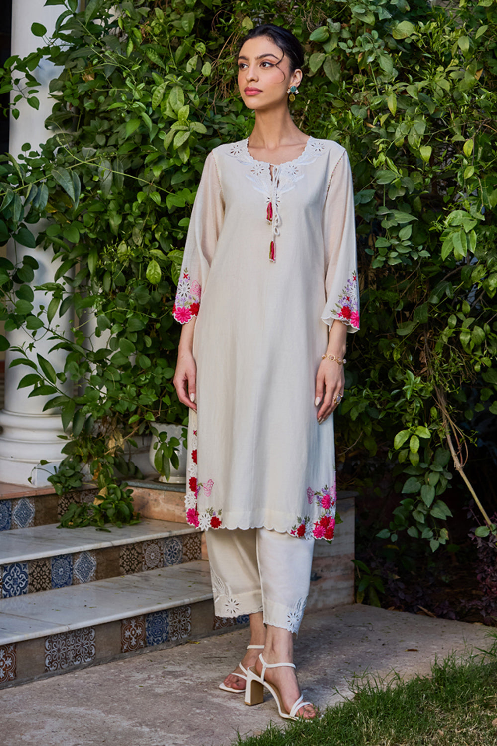 Aanya Straight Ivory Kurta Set