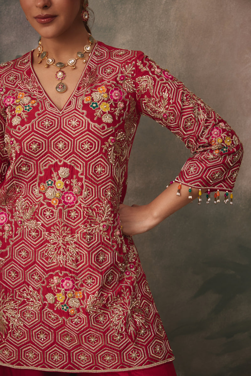 Tasveer Kurta Set