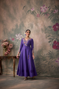 Aabru Anarkali Set