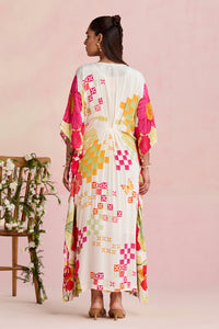 Zunaira Kaftan