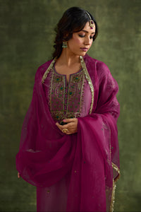 Anam Pink Kurta Set