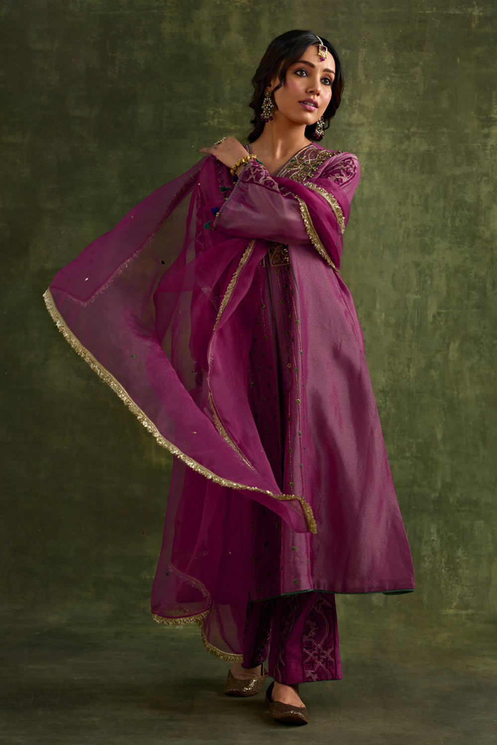 Hasrat Pink Kalidar Suit Set