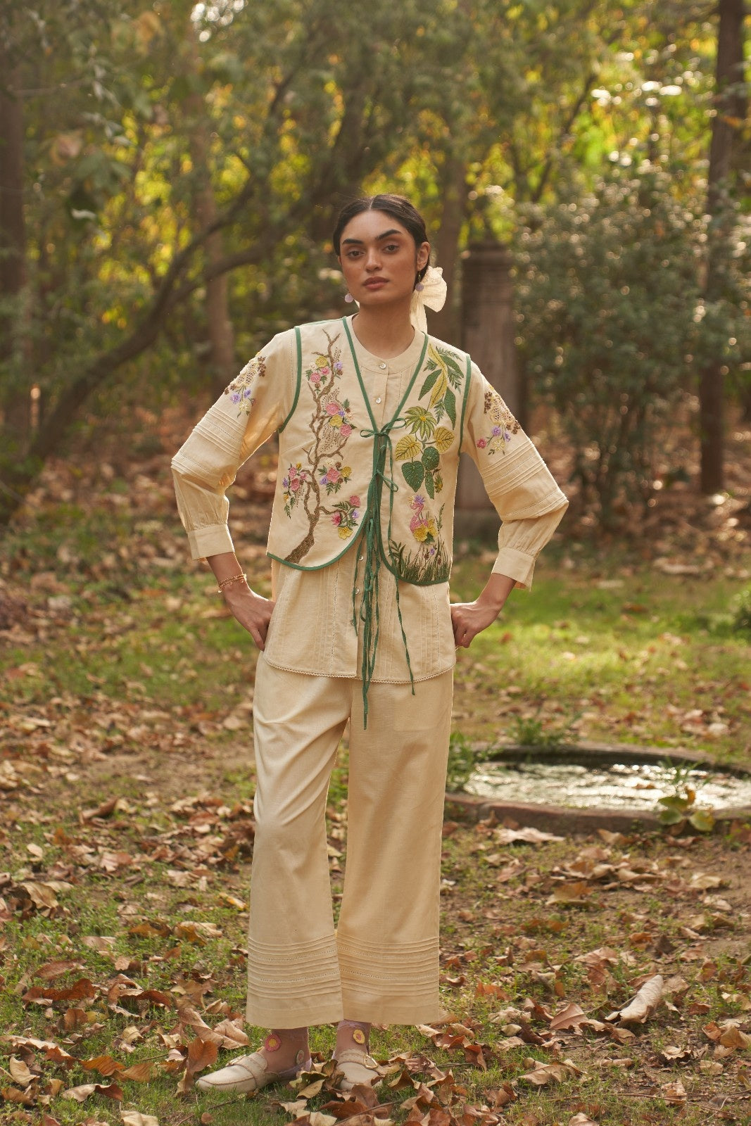 Gardenia embroidered jacket