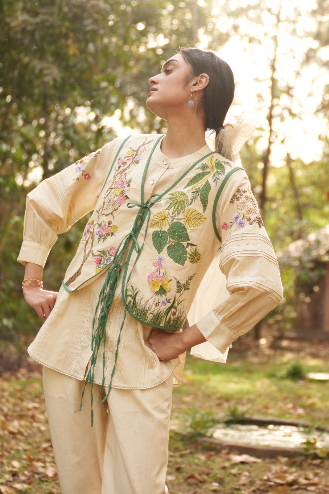 Gardenia embroidered jacket