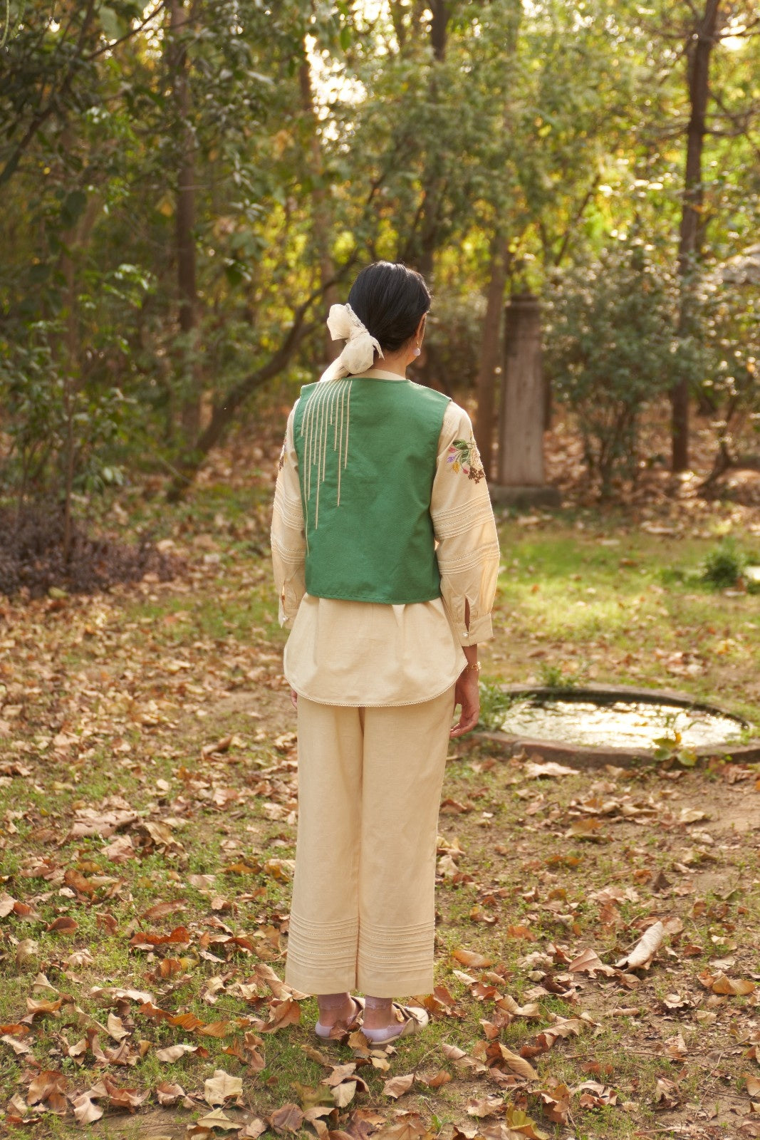 Gardenia embroidered jacket